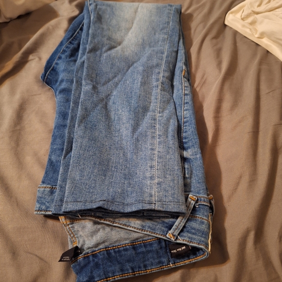 True Religion Jeans - Picture 4 of 10